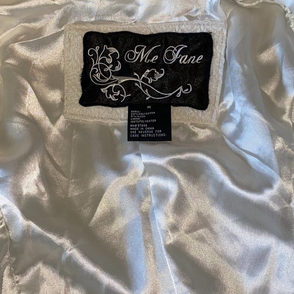 Me Jane Cream Faux Fur Polyester Coat Size Medium - Picture 6 of 6